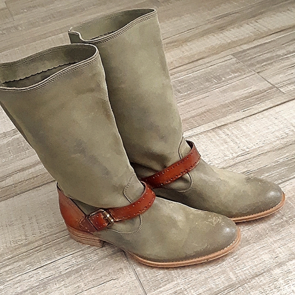 N.D.C.made by hand boots...36.5